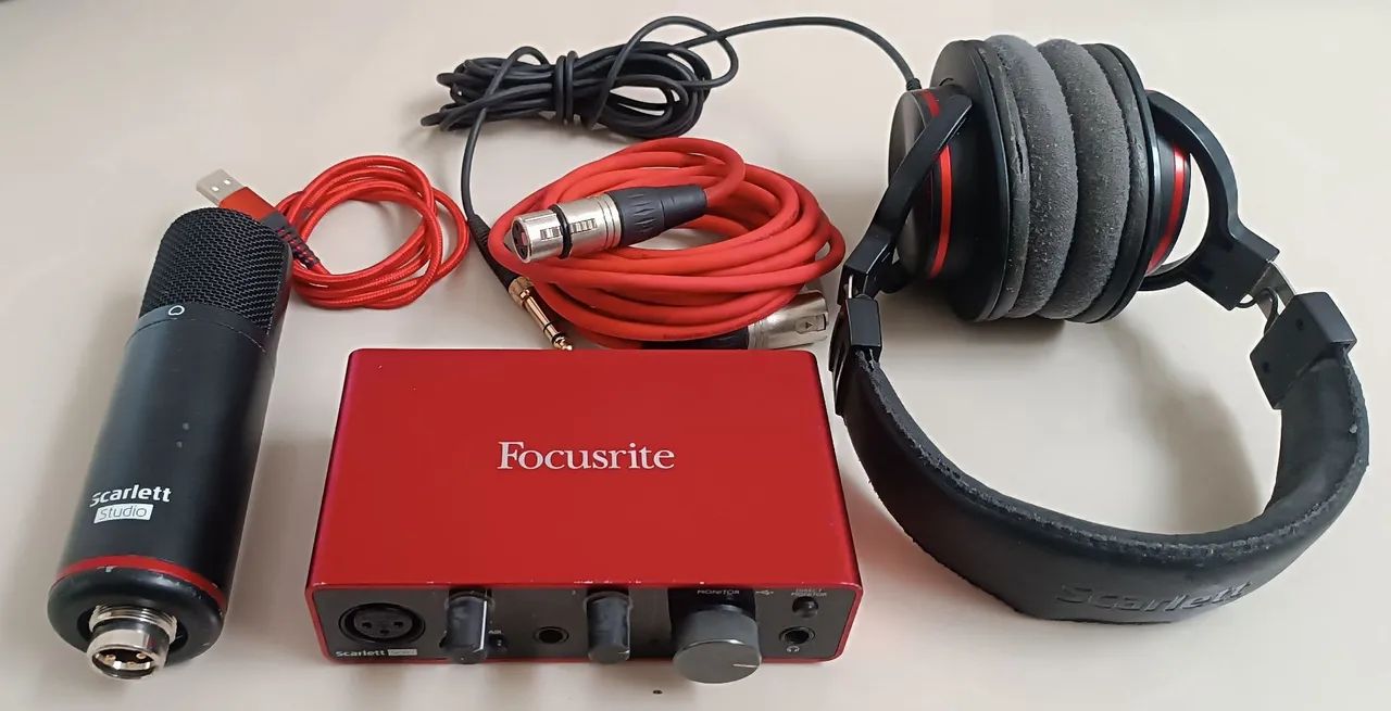 INTERFACE DE ÁUDIO SCARLETT STUDIO / EDIFIER / AKG