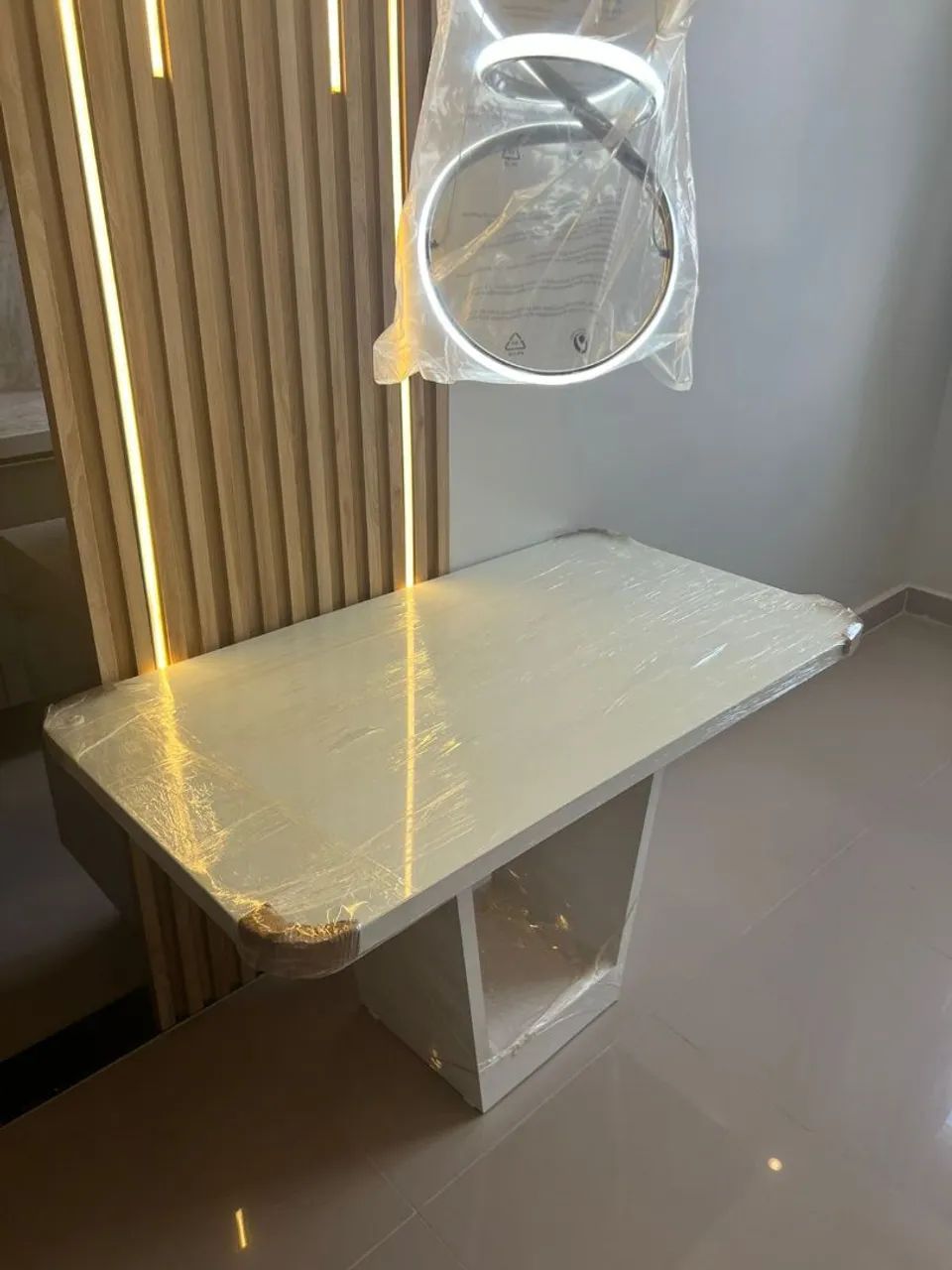 Mesa de Jantar Redonda Luxo com Vidro Laqueado 4mm  - Foto 3