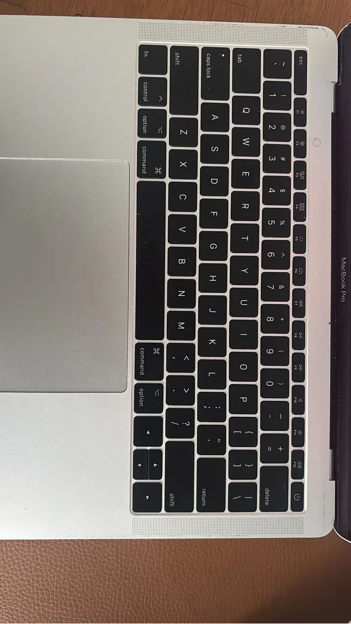MacBook Pro 2017 - I7 - 16GB RAM  - Foto 2