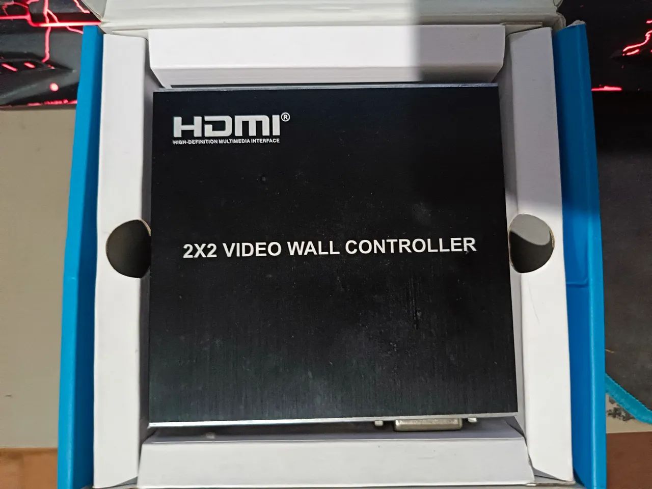2x2 VIDEO WALL CONTROLLER