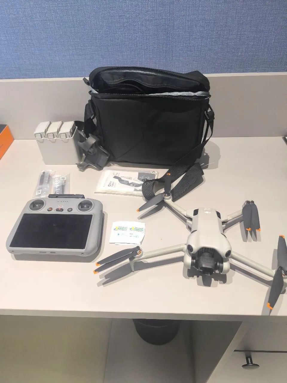 Dji mini 4 pro Fly more combo, controle com tela.