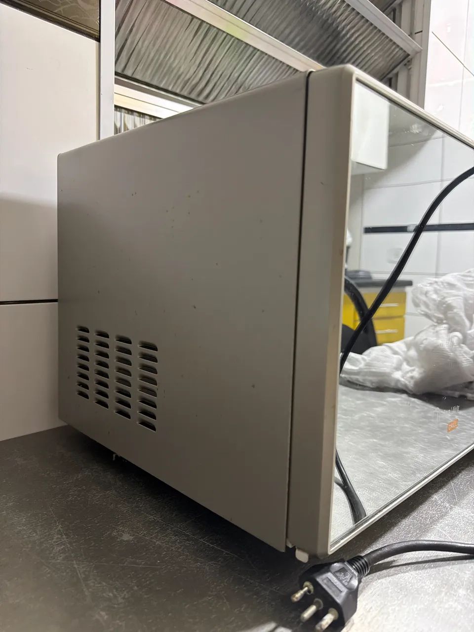 Microondas Midea (sucata) - Foto 3
