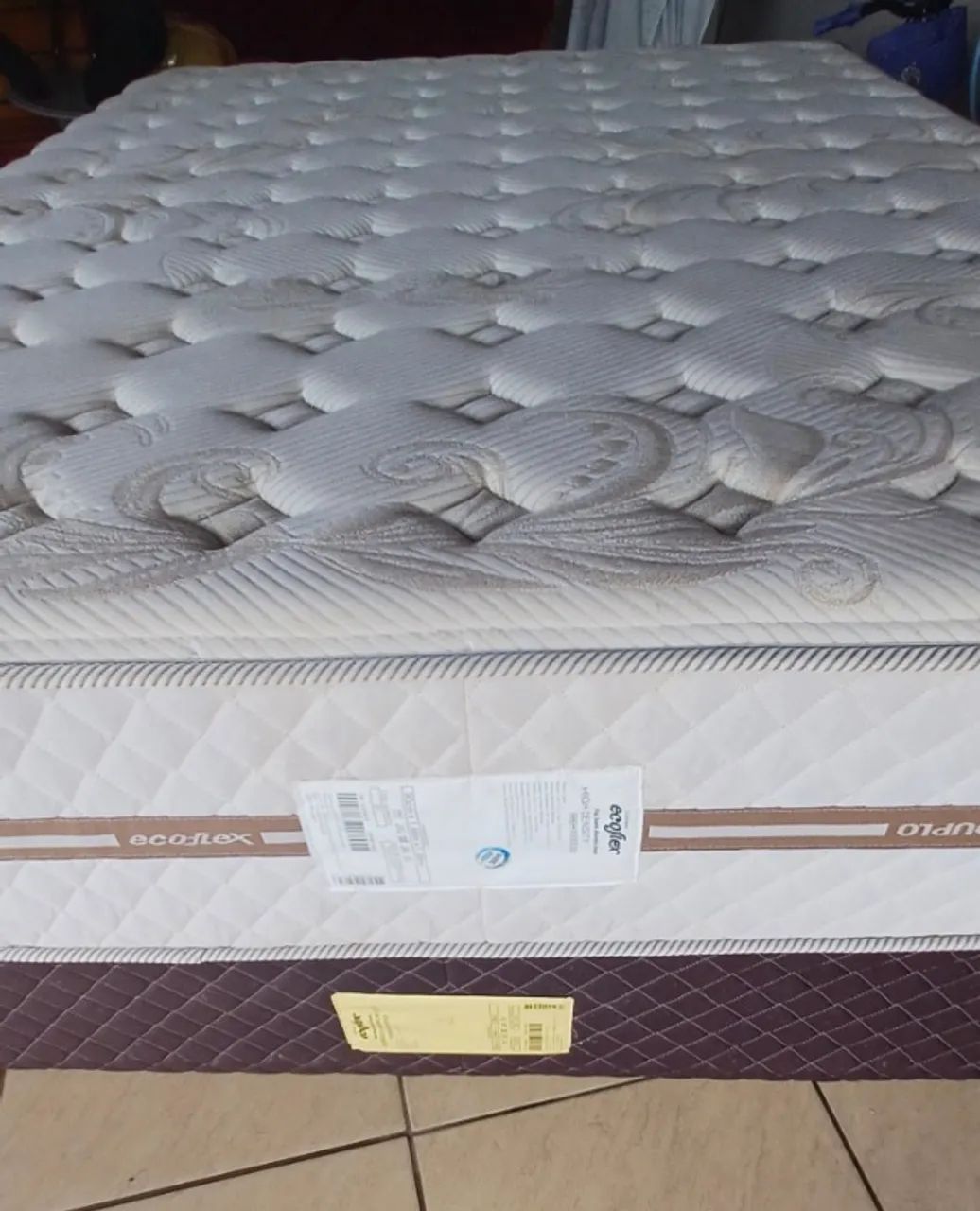 Cama box casal
