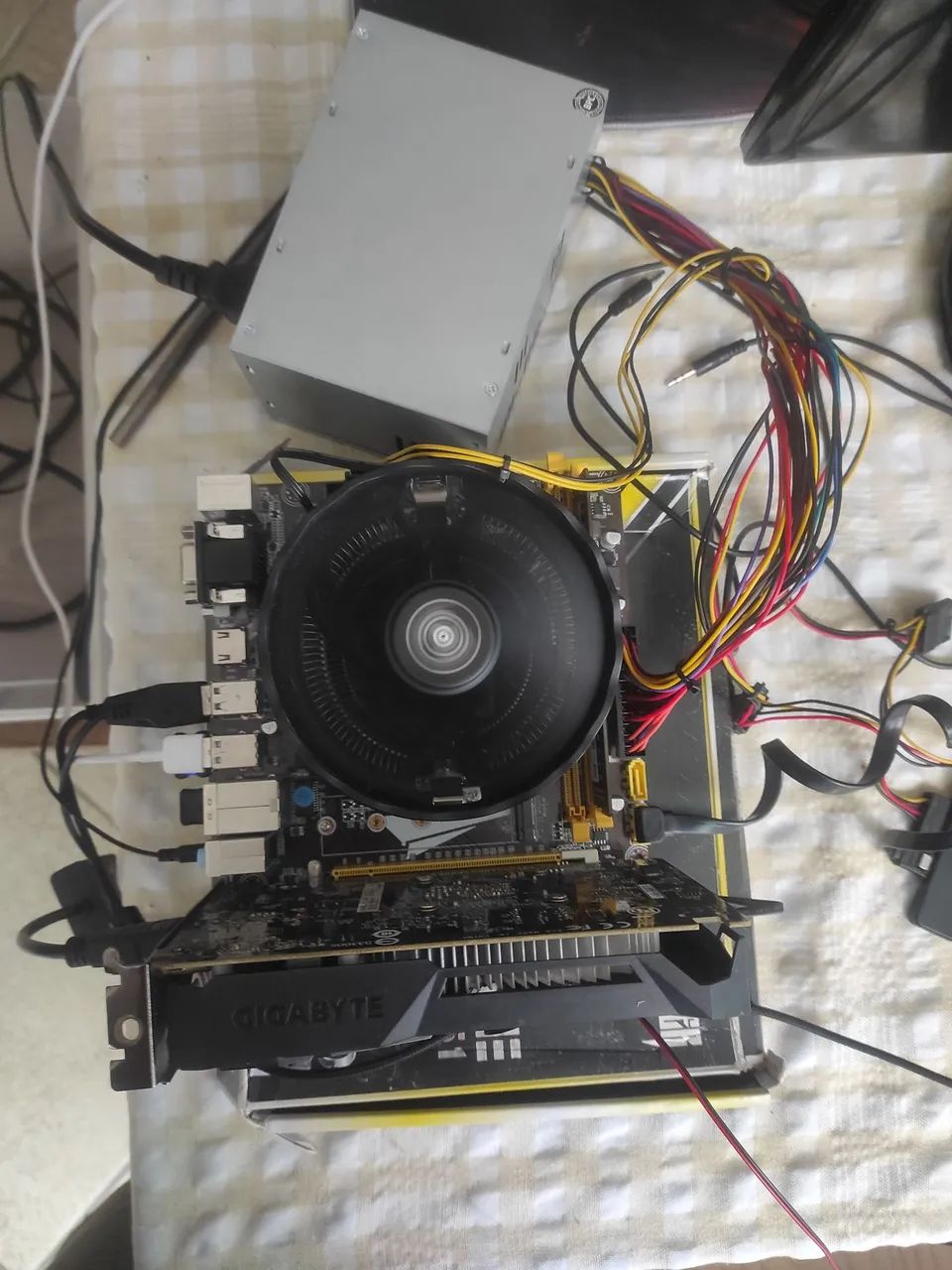 Vendo placa mãe+ processador+ gb ram