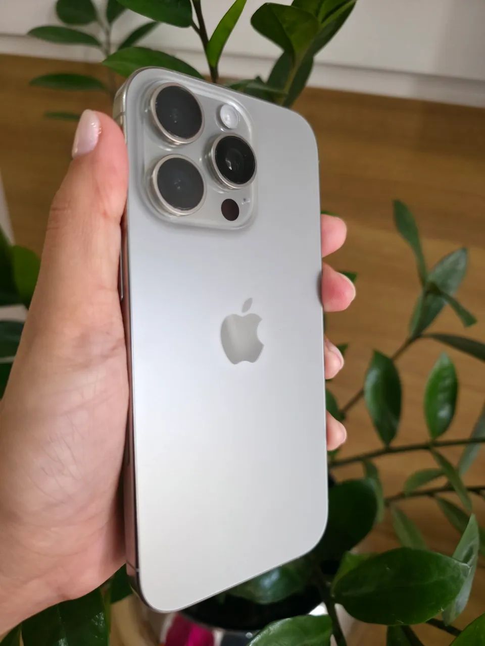 IPhone 16 Pro - Foto 2