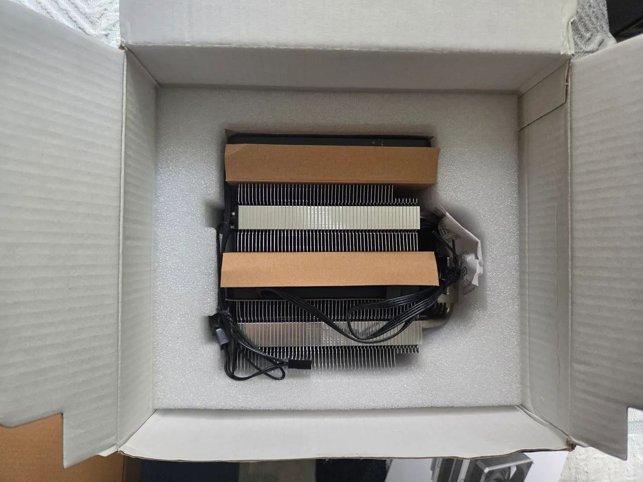Cooler para processador Montech Metal DT24 Base 1200mm - Foto 2