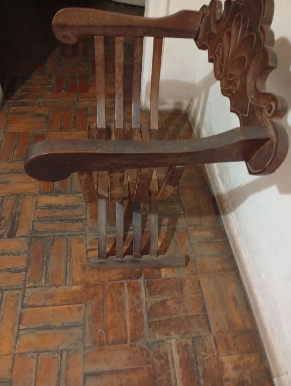Cadeira de madeira  - Foto 3