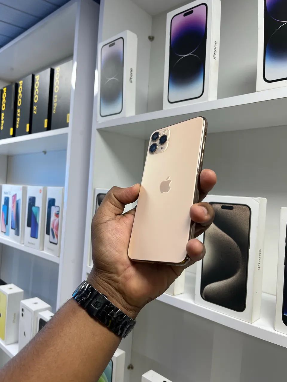 IPHONE 11 PRO MAX 256GB - Foto 2