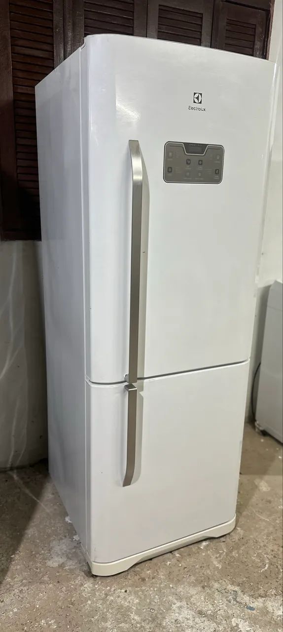 Vendo geladeira Electrolux inverse. - Foto 4