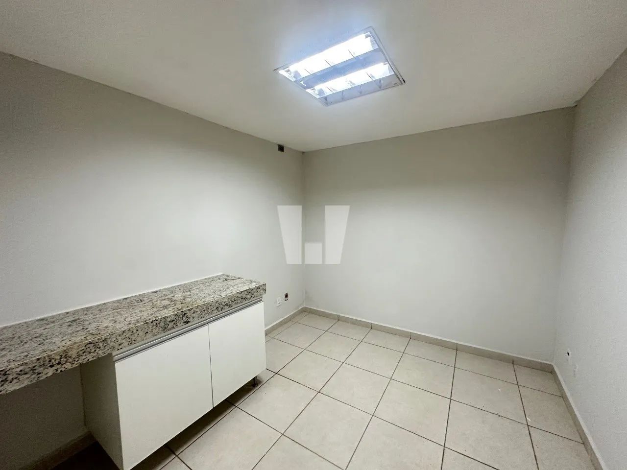 Loja com 200m2 de piso em rua nobre do Mangabeiras - Foto 3