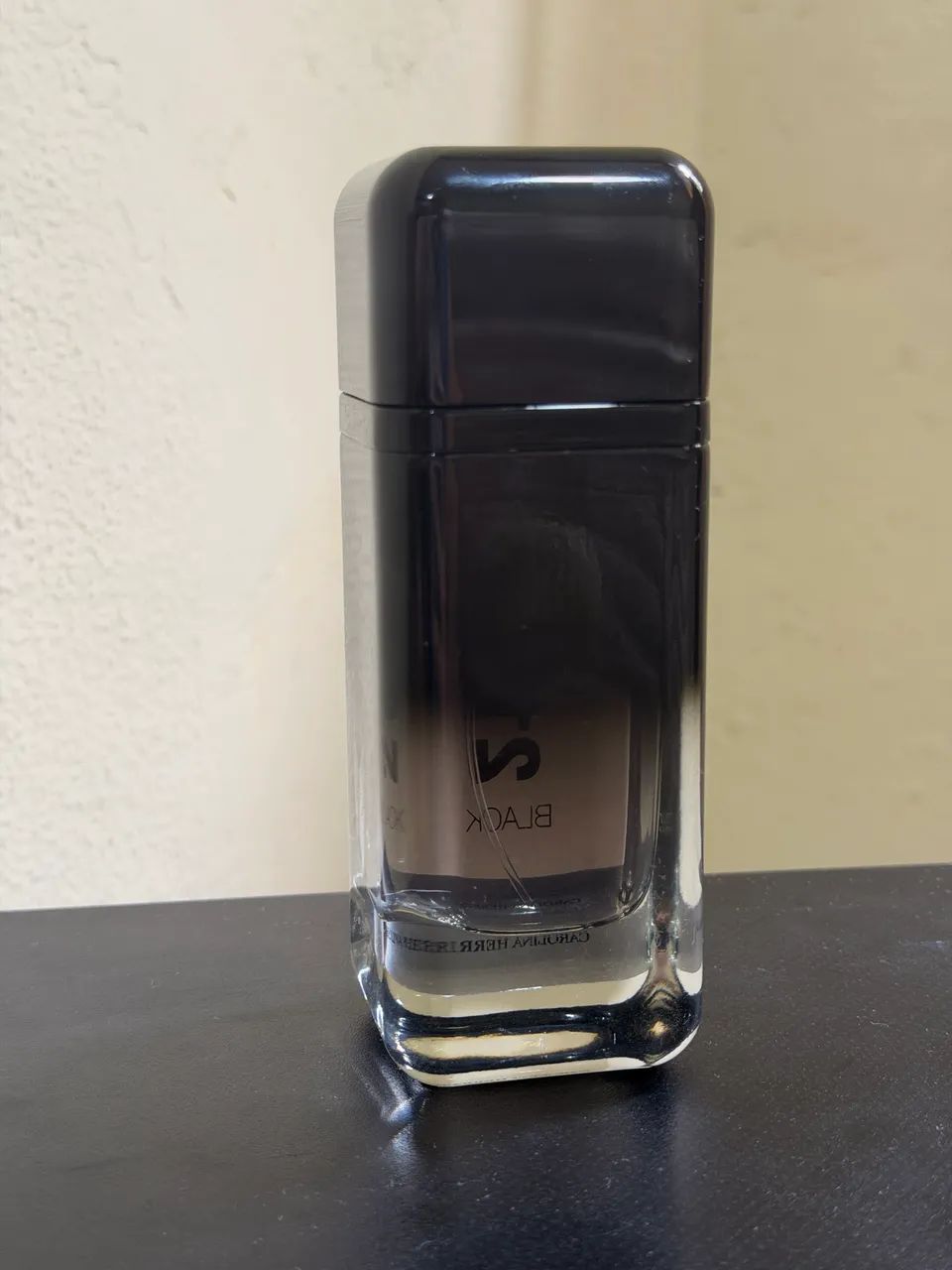 Perfume 212 vip Black - Carolina Herrera - Foto 2