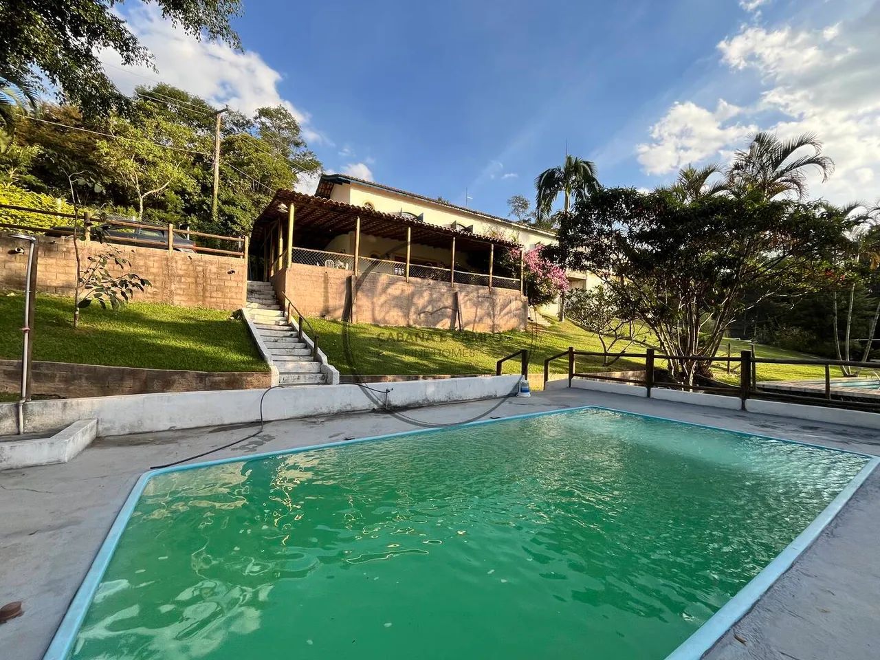 Refúgio mobiliado com piscina e mata nativa em Atibaia - Foto 5