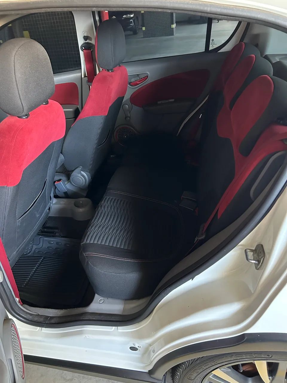 Fiat Palio Sporting 1.6 Flex 16V 5P 2014 - Foto 5