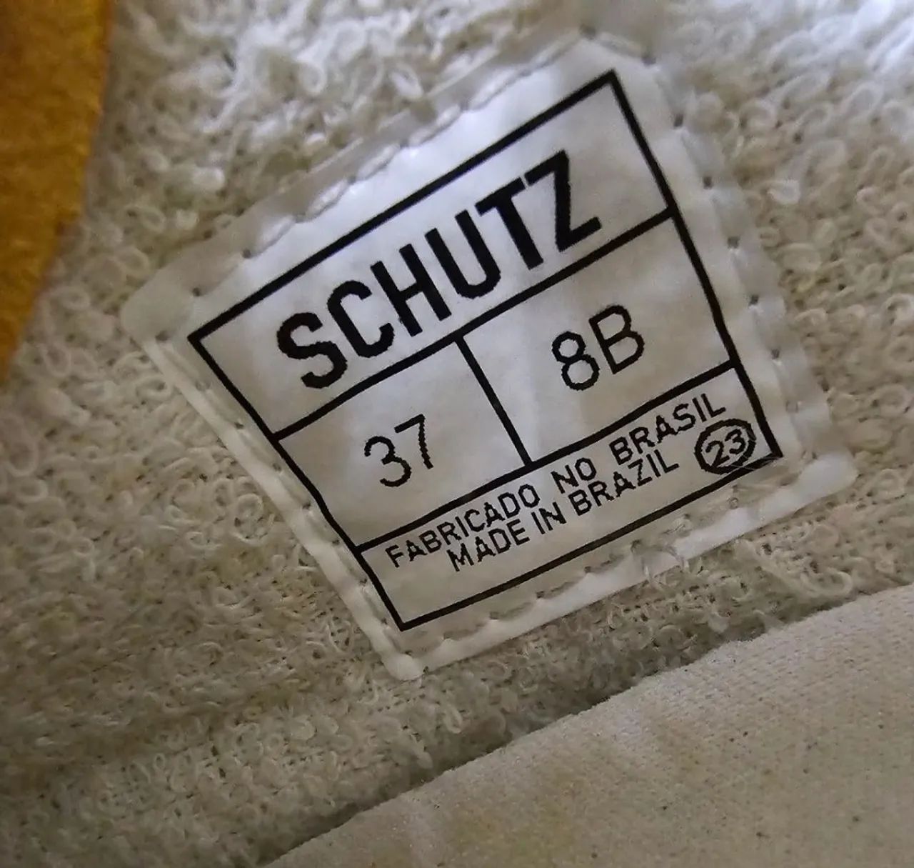 Tênis schutz amarelo - Foto 5