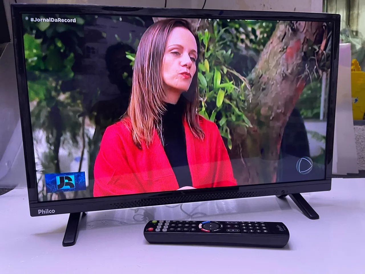 Linda TV Philco 24 polegadas de Led digital funcionando perfeitamente - Foto 3