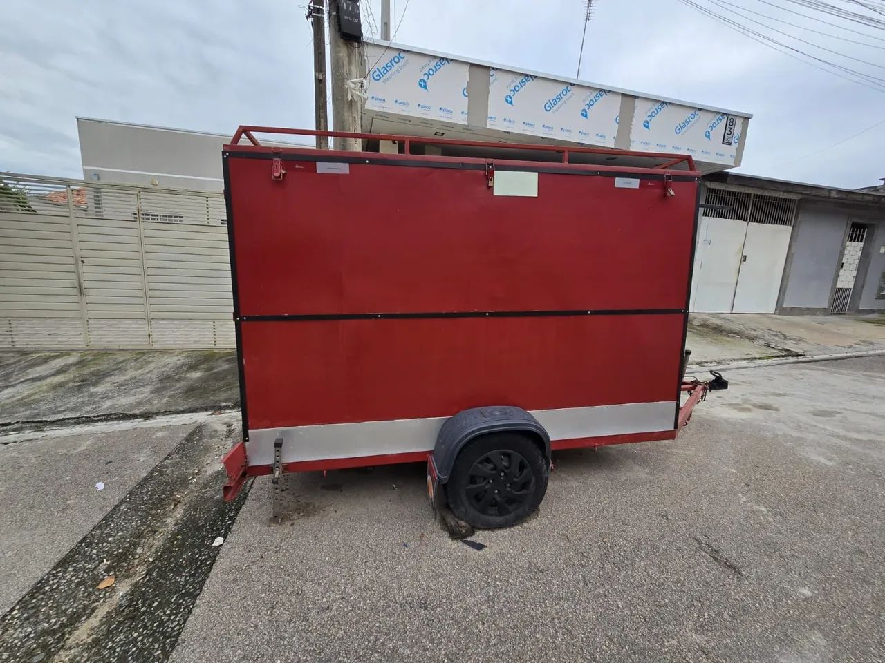 Vendo Carretinha Baú - Foto 4