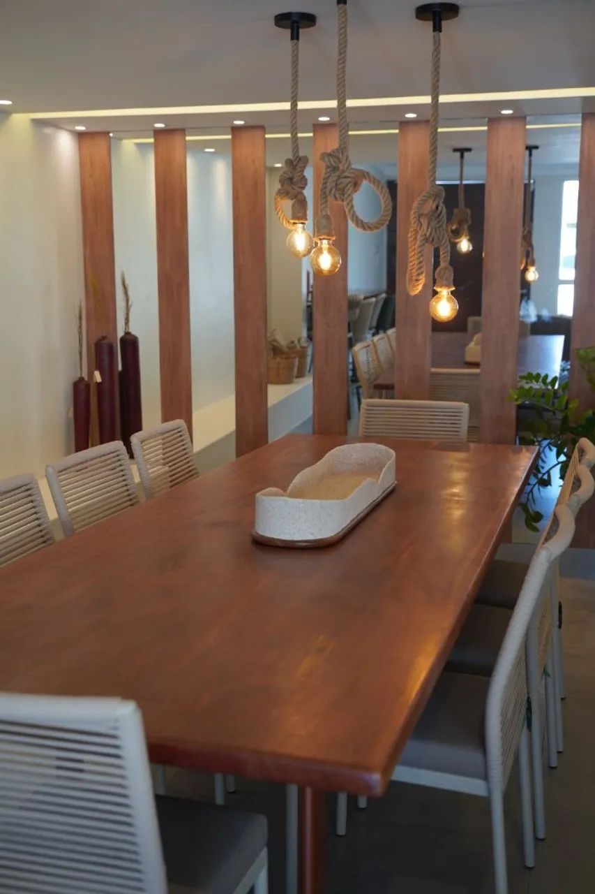 Mesa jantar em madeira maciça  - Foto 2