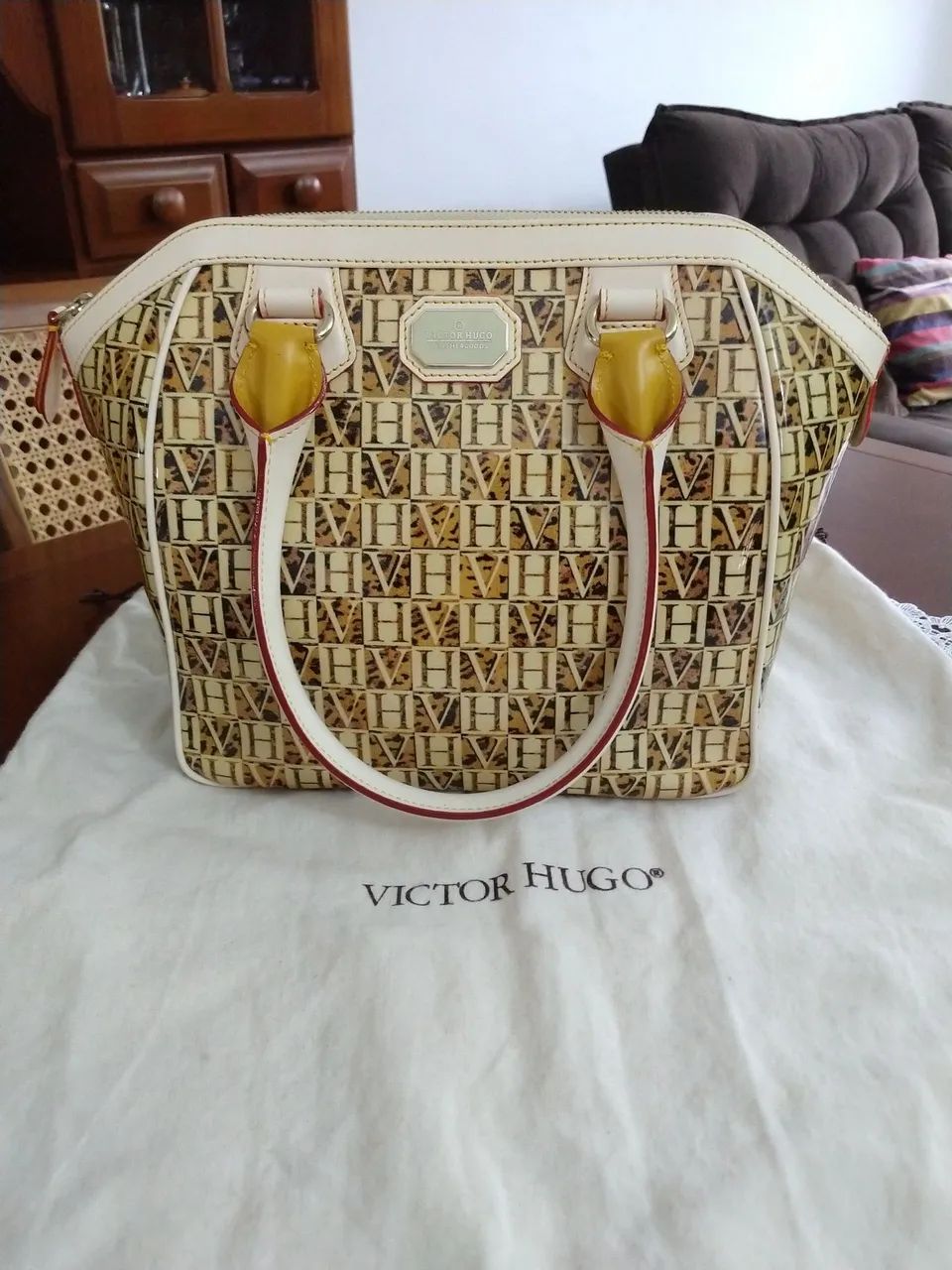 Bolsa Victor Hugo 