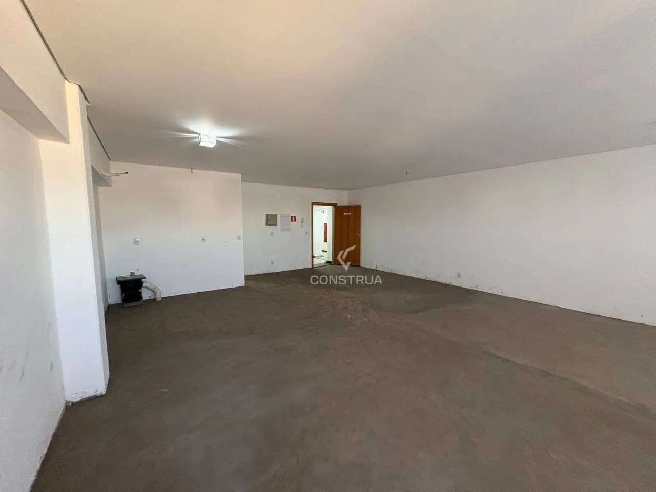 SALA COMERCIAL PARA LOCAÇÃO NA AVENIDA ÂNGELO SIMÕES EM CAMPINAS/SP - Foto 2