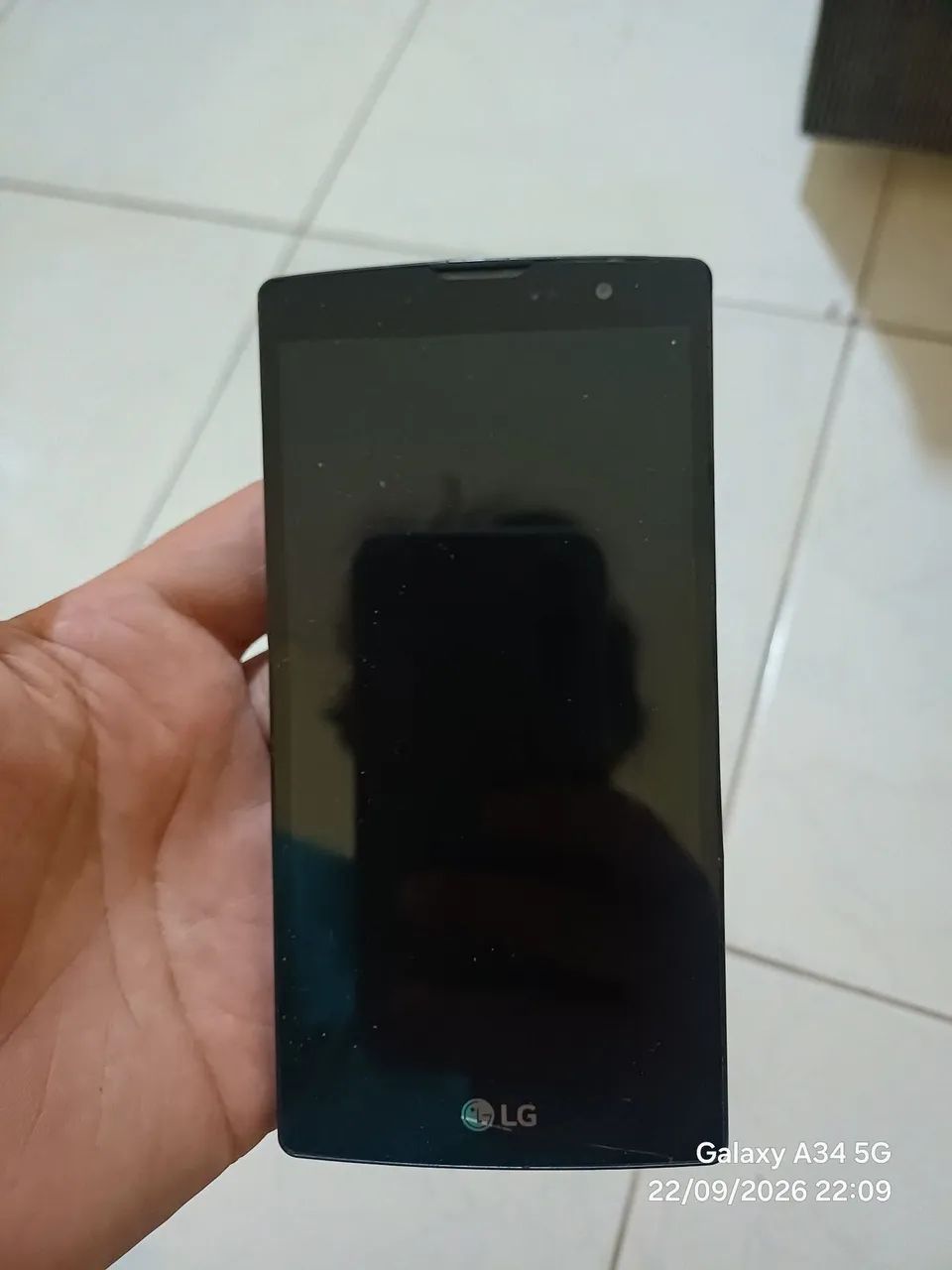 Smartphone LG travado na logo  - Foto 3