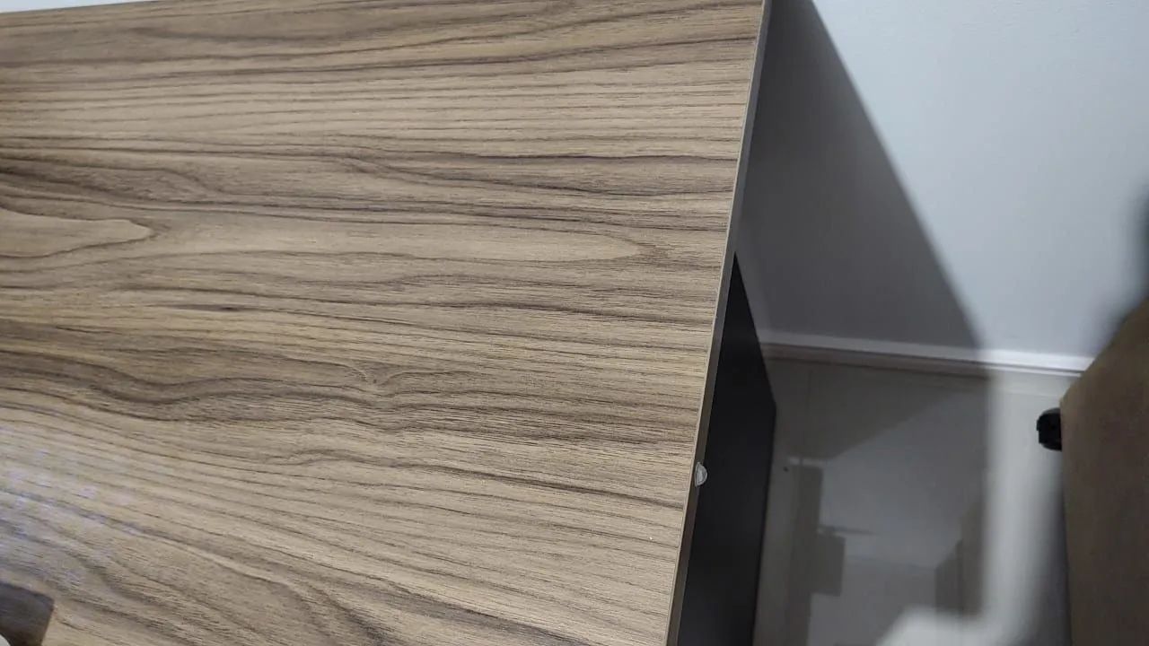Vendo mesa de escritório com 60X74X1,10 - Foto 3