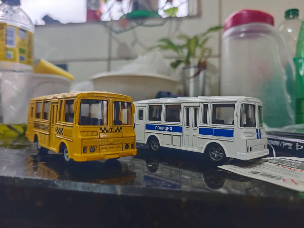 Kit 2 onibus brinquedo  - Foto 2