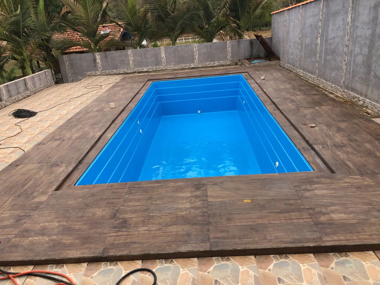 Reforma e pintura piscinas de fibra  - Foto 4