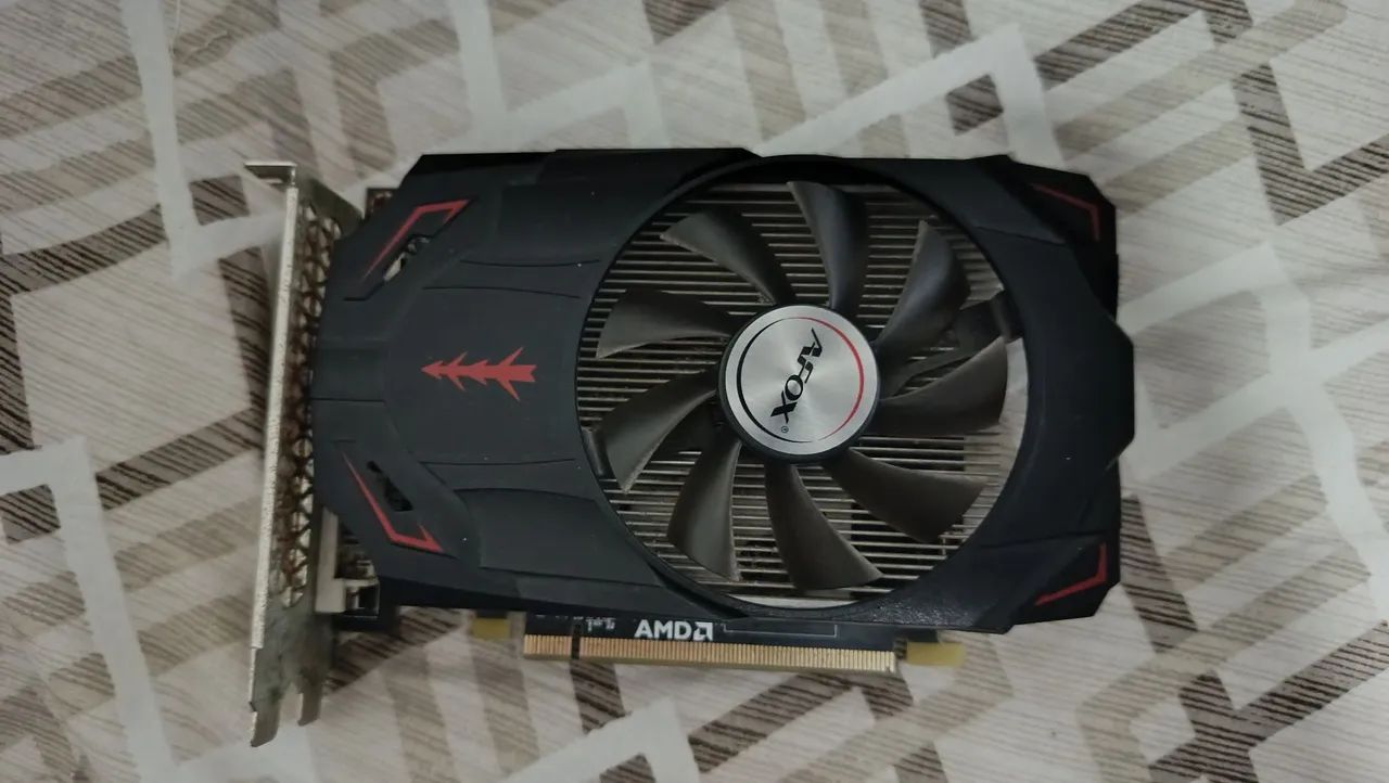 AMD RX550 AFOX 2GB GDDR5 com defeito
