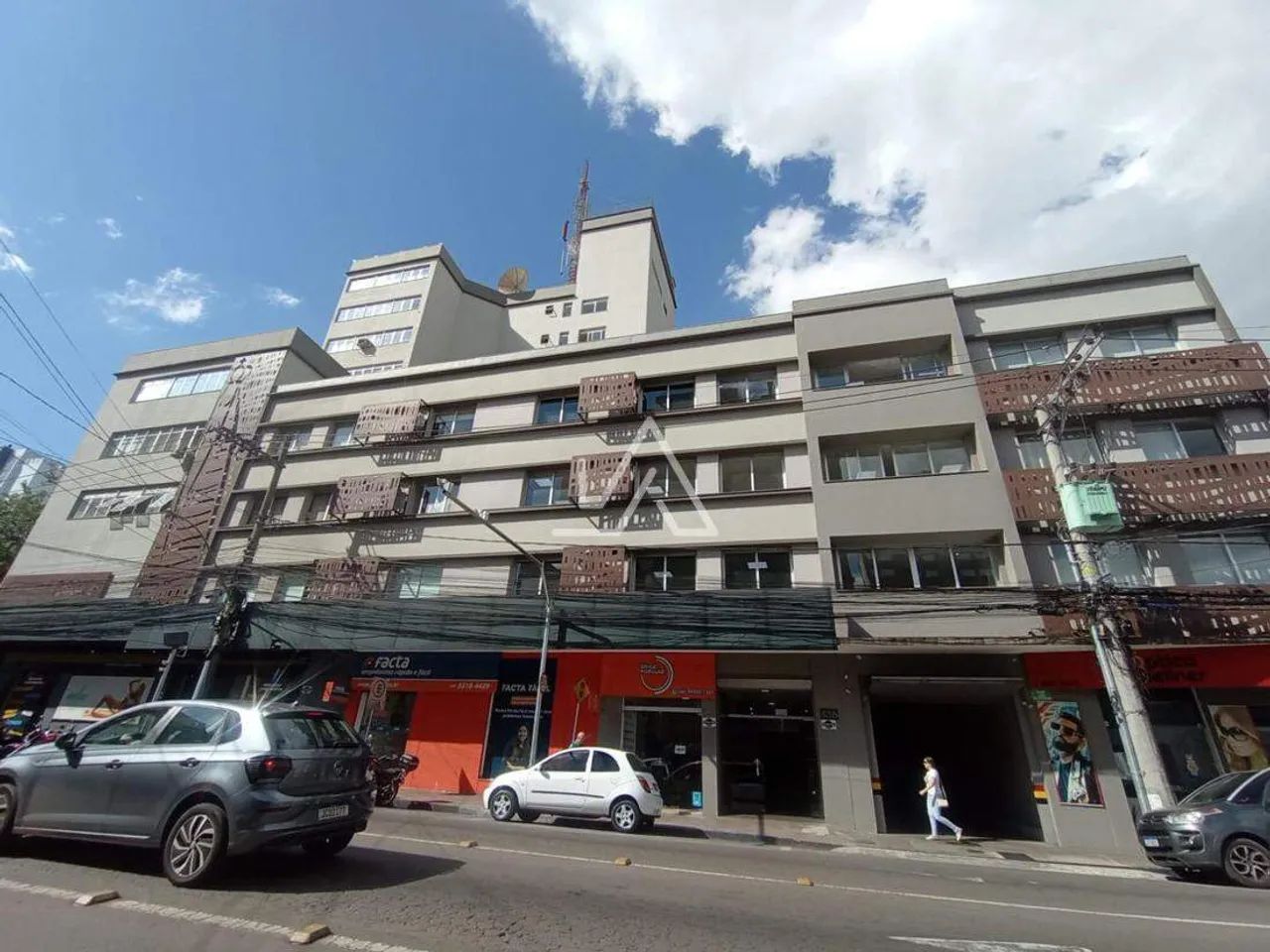 SALA AÉREA NA RUA CORONEL CHICUTA - 69 M² - A MEIA QUADRA DO BELLA CITTA - EDIFÍCIO NOSSA 