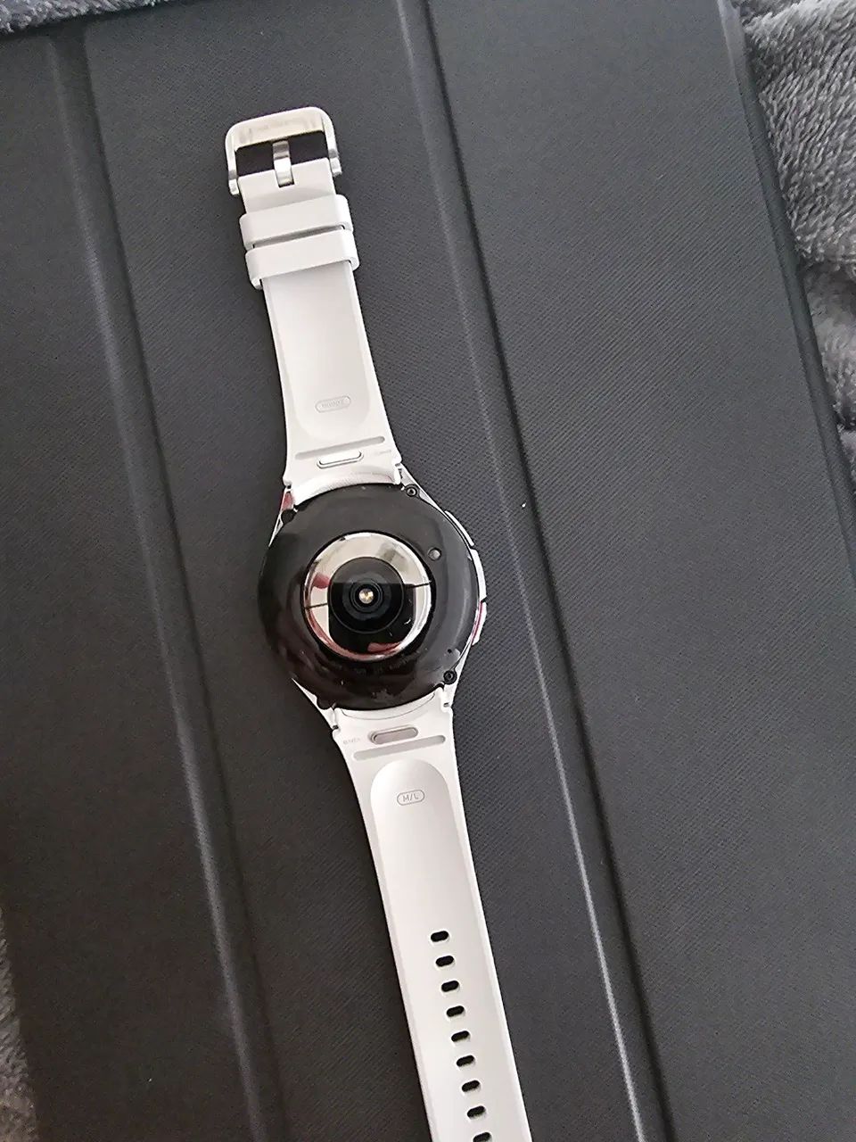 Galaxy watch classic 6 lte 47 mm - Foto 2