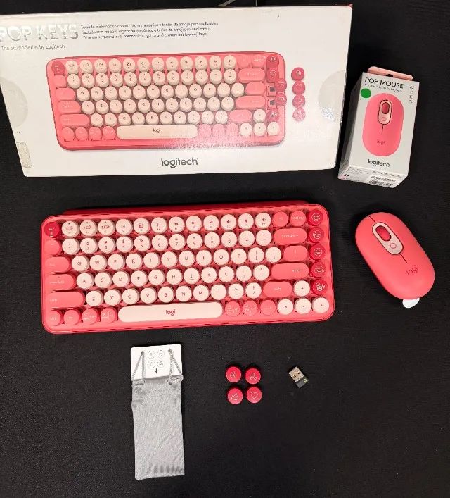Kit Teclado e Mouse Logitech POP Keys + POP Mouse - Heartbreaker Rosa Usado