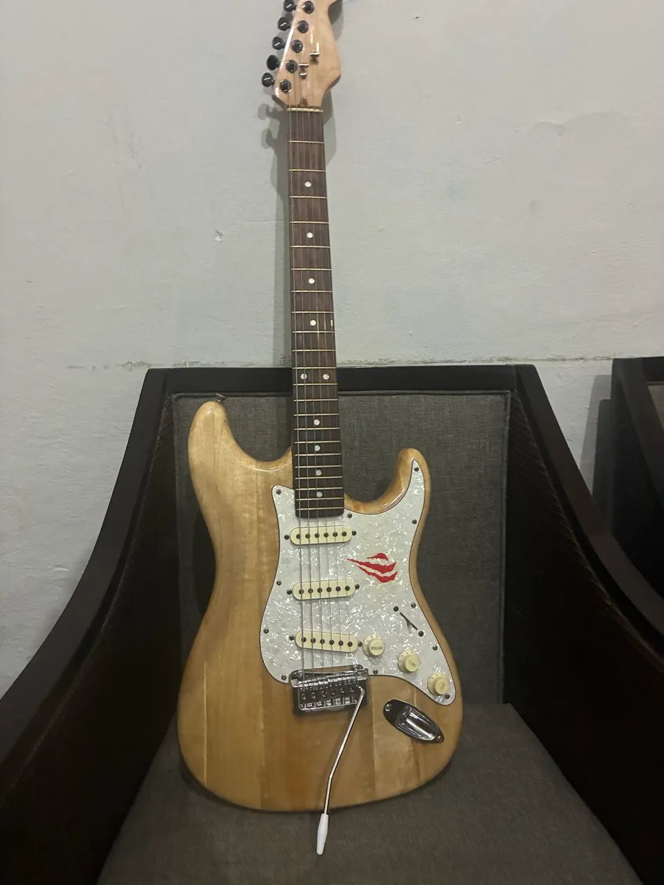 Guitarra Strato 