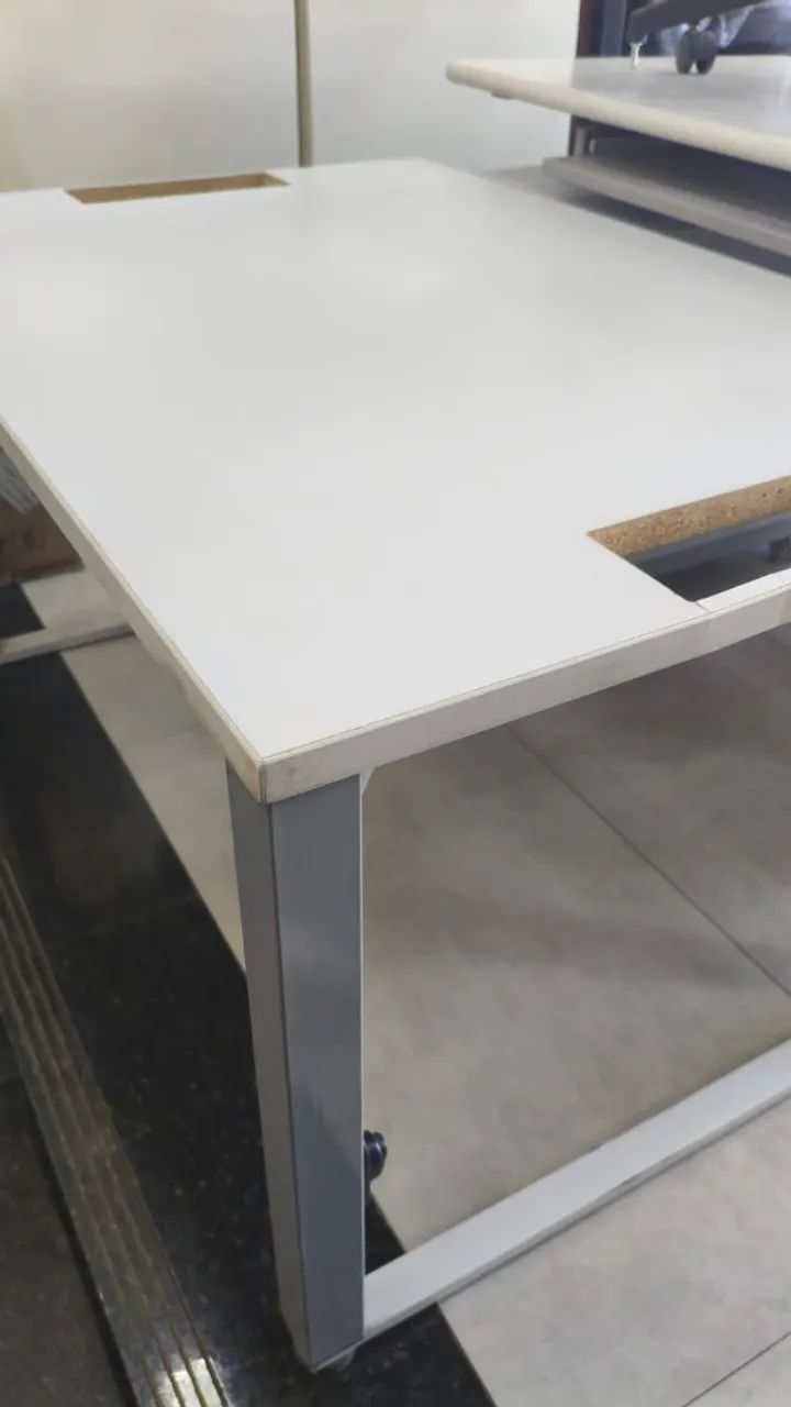 Mesa de Escritório - Usada - Foto 3
