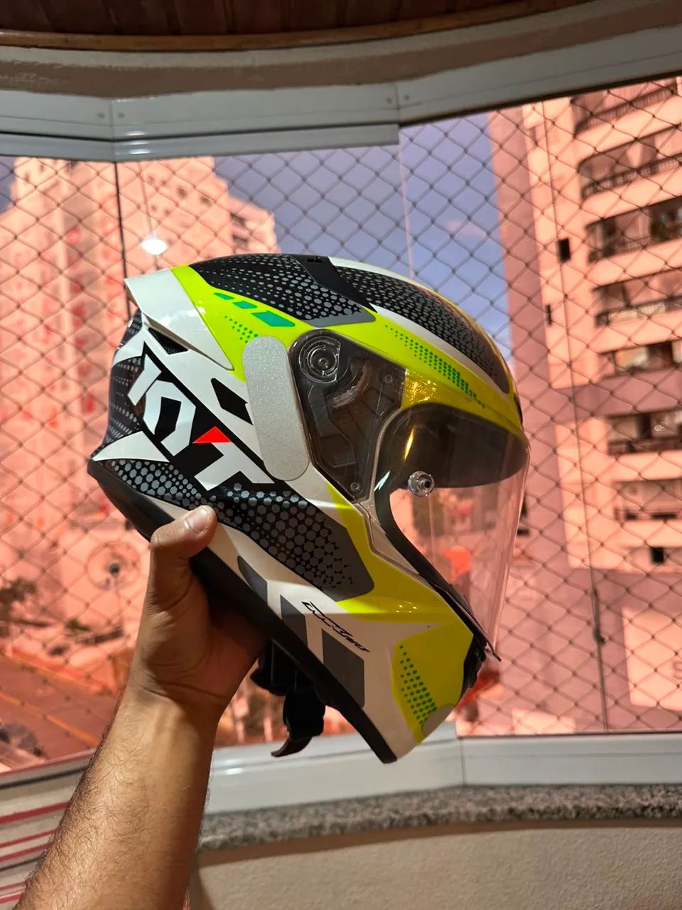 Vendo, Capacete KYT - Foto 3
