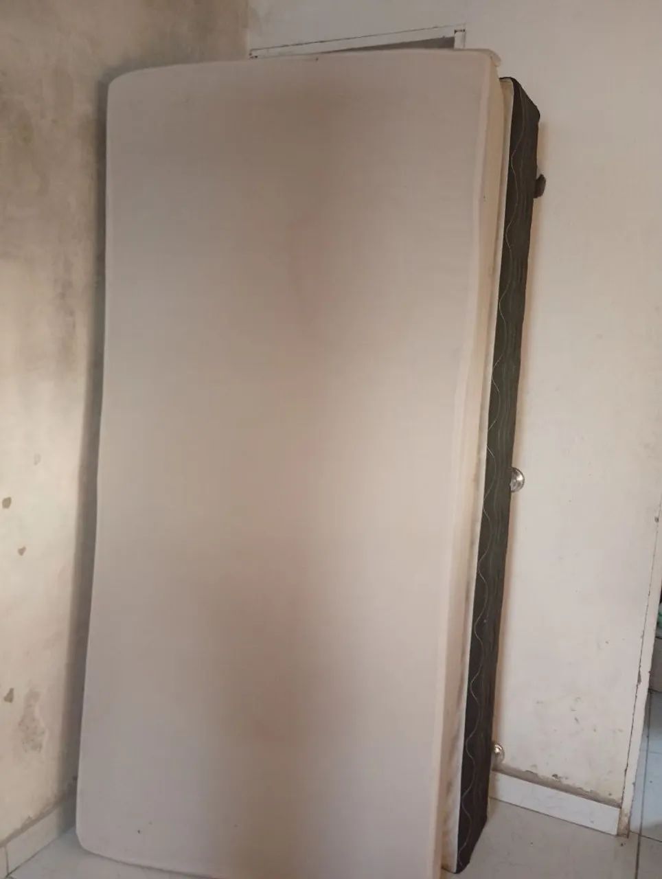 CAMA BOX DE SOLTEIRO, SEMI USADA, EM ÓTIMO ESTADO. - Foto 3