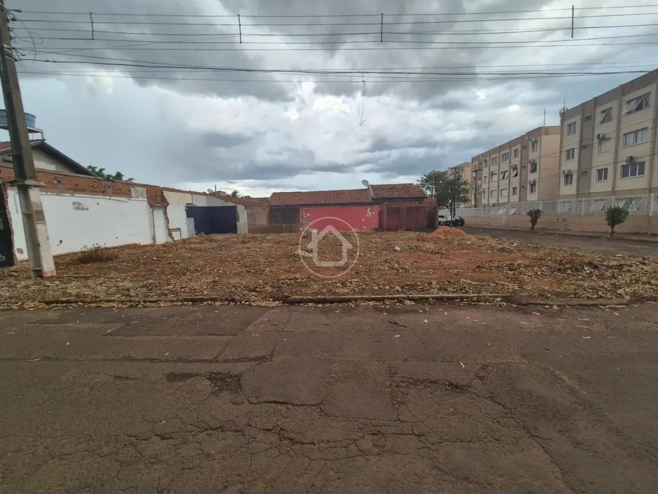 TERRENO DE ESQUINA - Foto 3