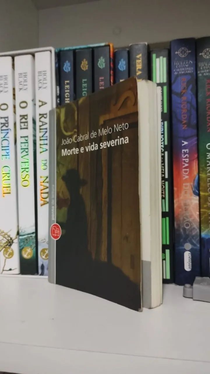 Livro - Morte e vida Severina  - Foto 2