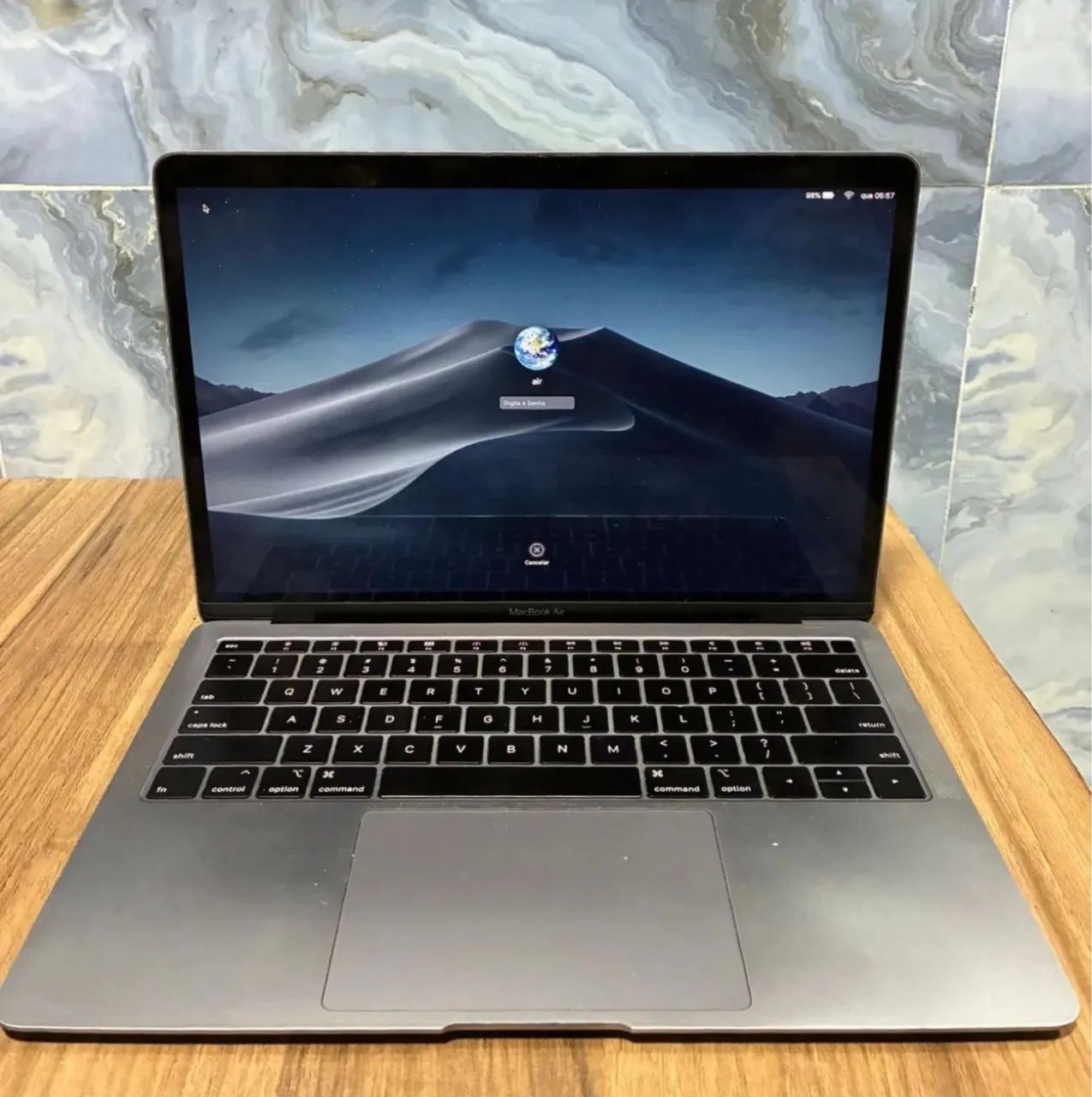MacBook Air 2019 13インチ i5/8GB/256GB/US配列 Apple MacBook Air 2019 13.3
