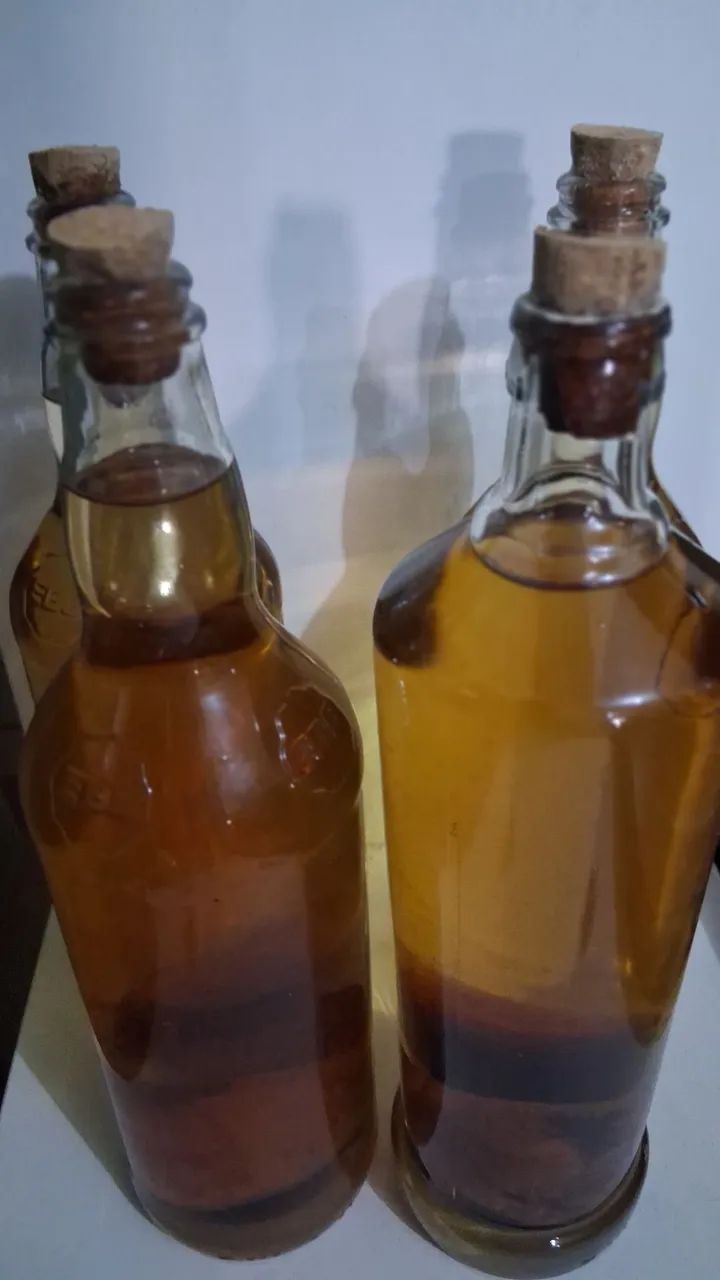 Vendo aperitivos envelhecidos com caju dentro da garrafa - Foto 3