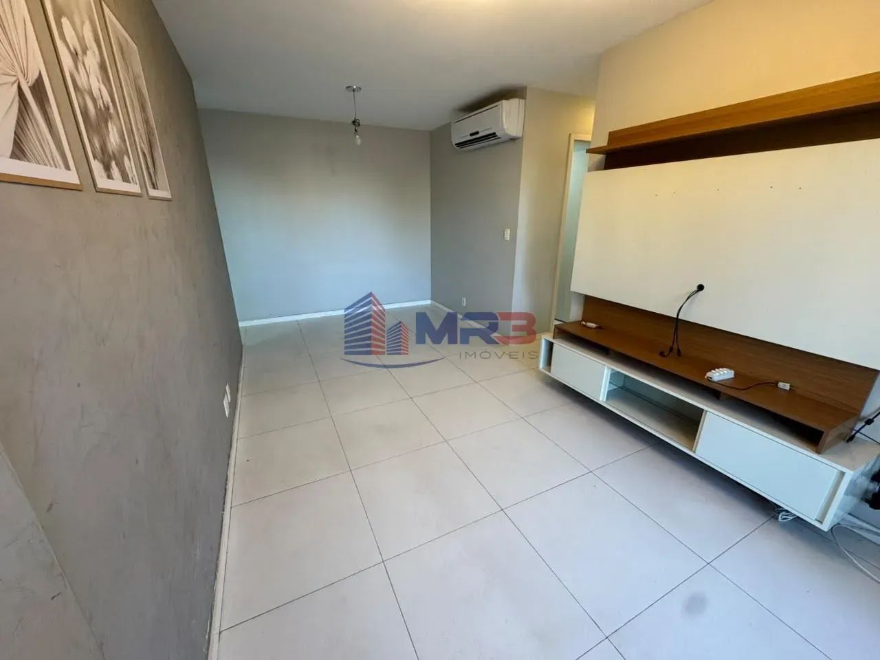 Apartamento para locação com 3 quartos, suíte e varanda em Pechincha - Foto 2