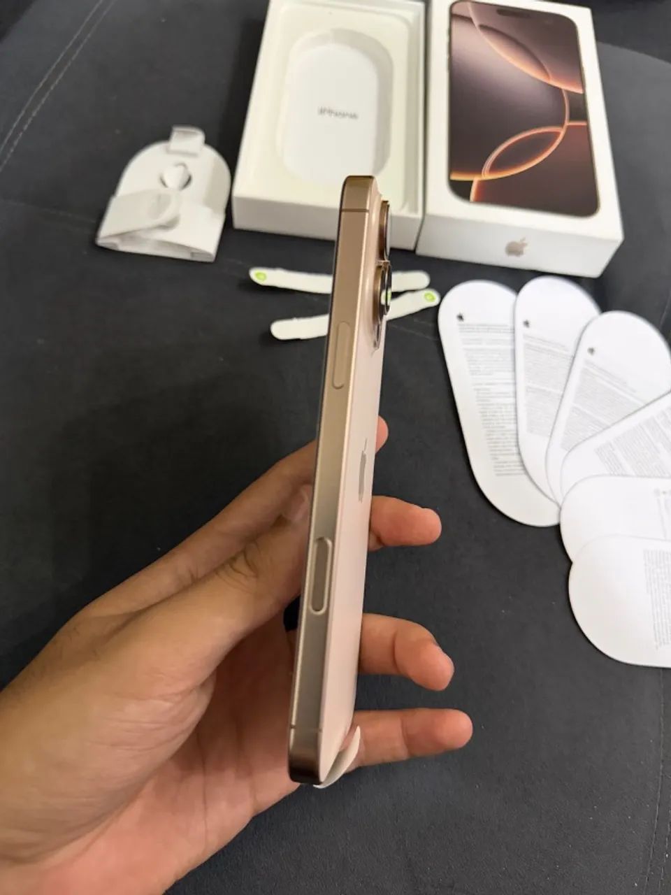 iPhone 16 Pro Max 256GB | Impecável | Bateria 92%  - Foto 2