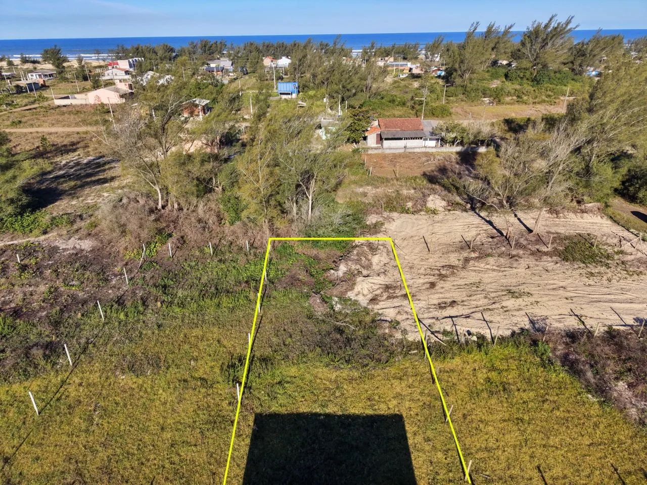 Lote a 250m da beira mar - Foto 2