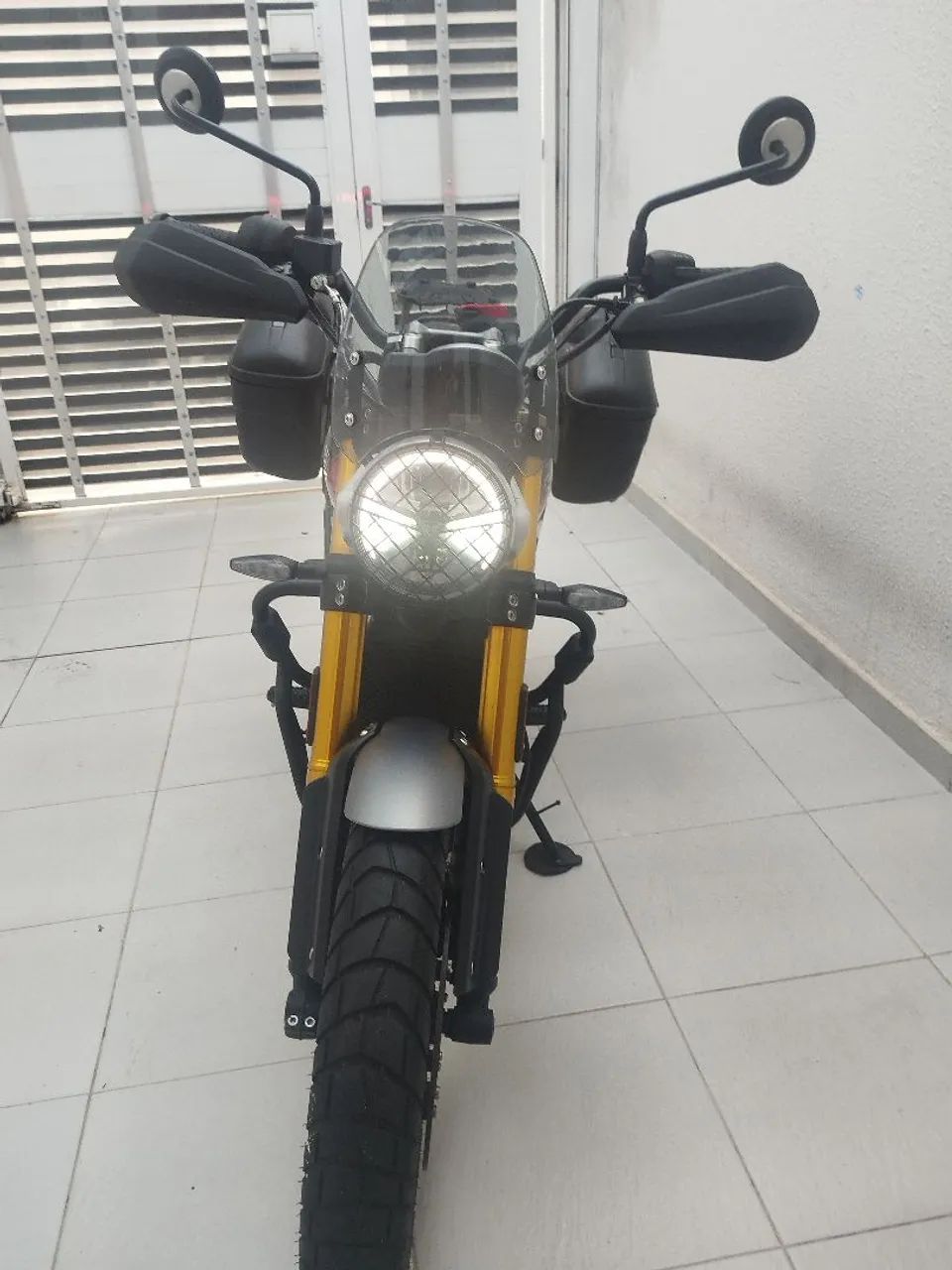 Triumph Scrambler 400x  - Foto 3