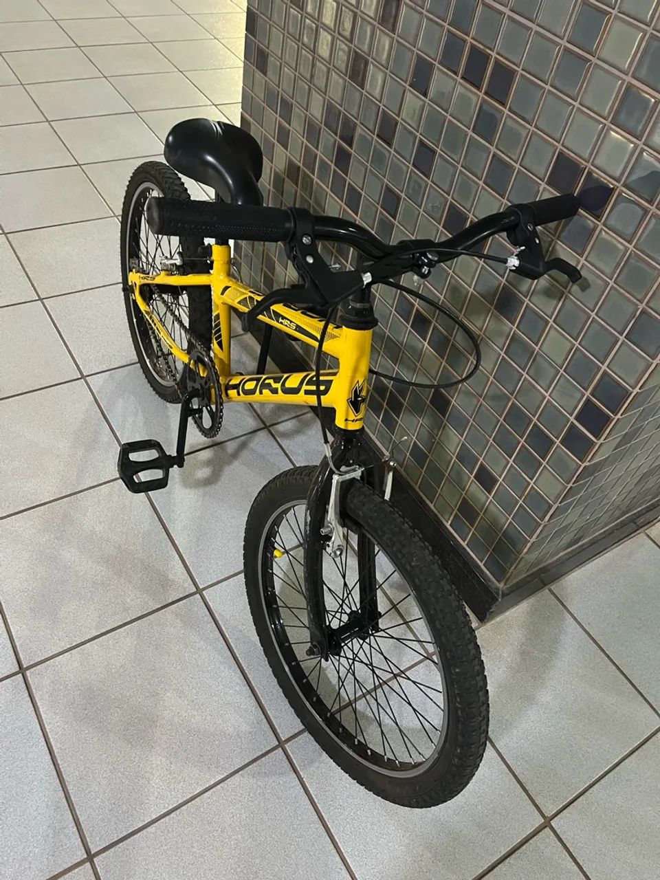 Bicicleta infantil aro 20  - Foto 2
