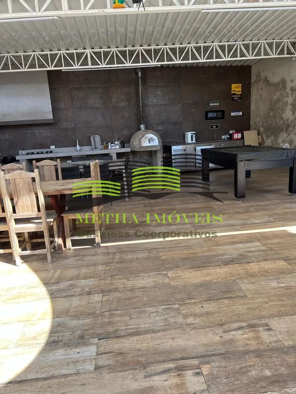 CASA À VENDA A BEIRA DA REPRESA EM PIEDADE
