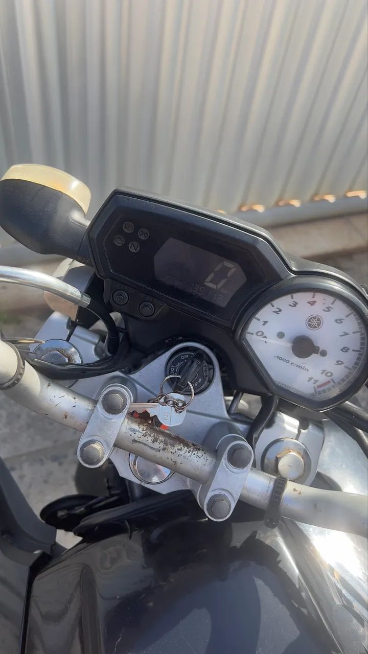 Fazer 250