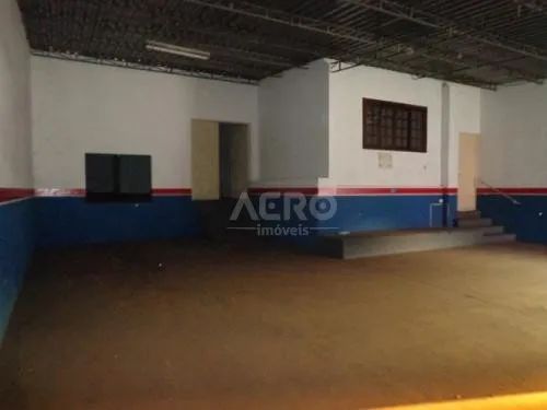 Galpão para aluguel com 300 m² e 2 salões em Centro, Bauru - SP - Foto 3