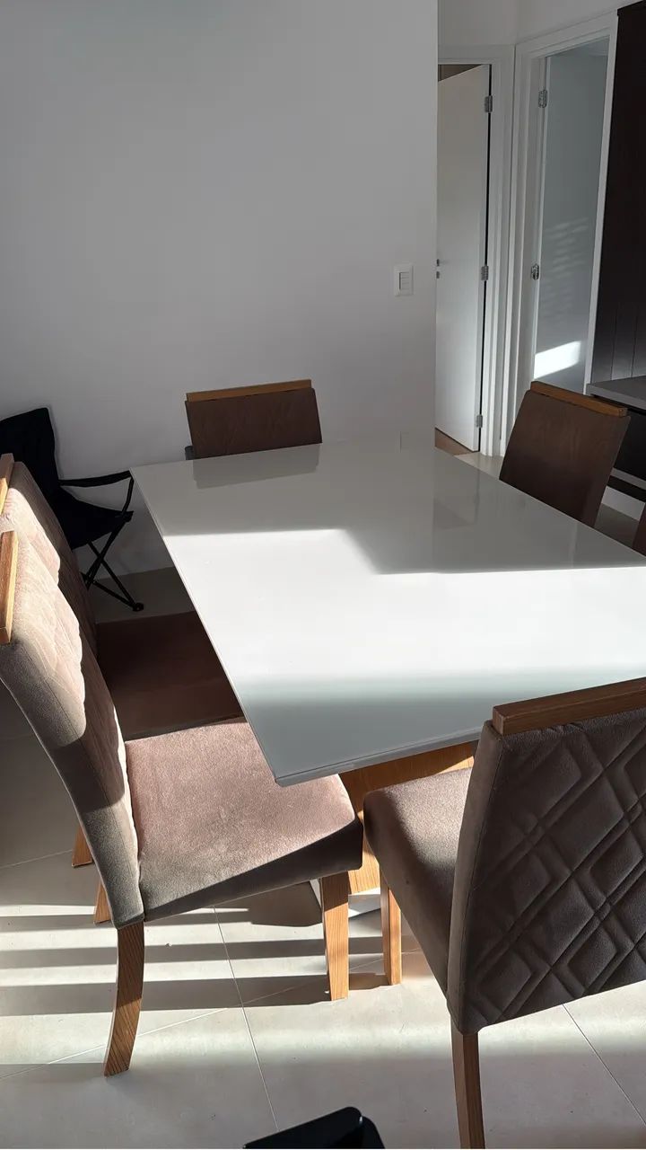 Vendo mesa com 6 cadeiras - Foto 5