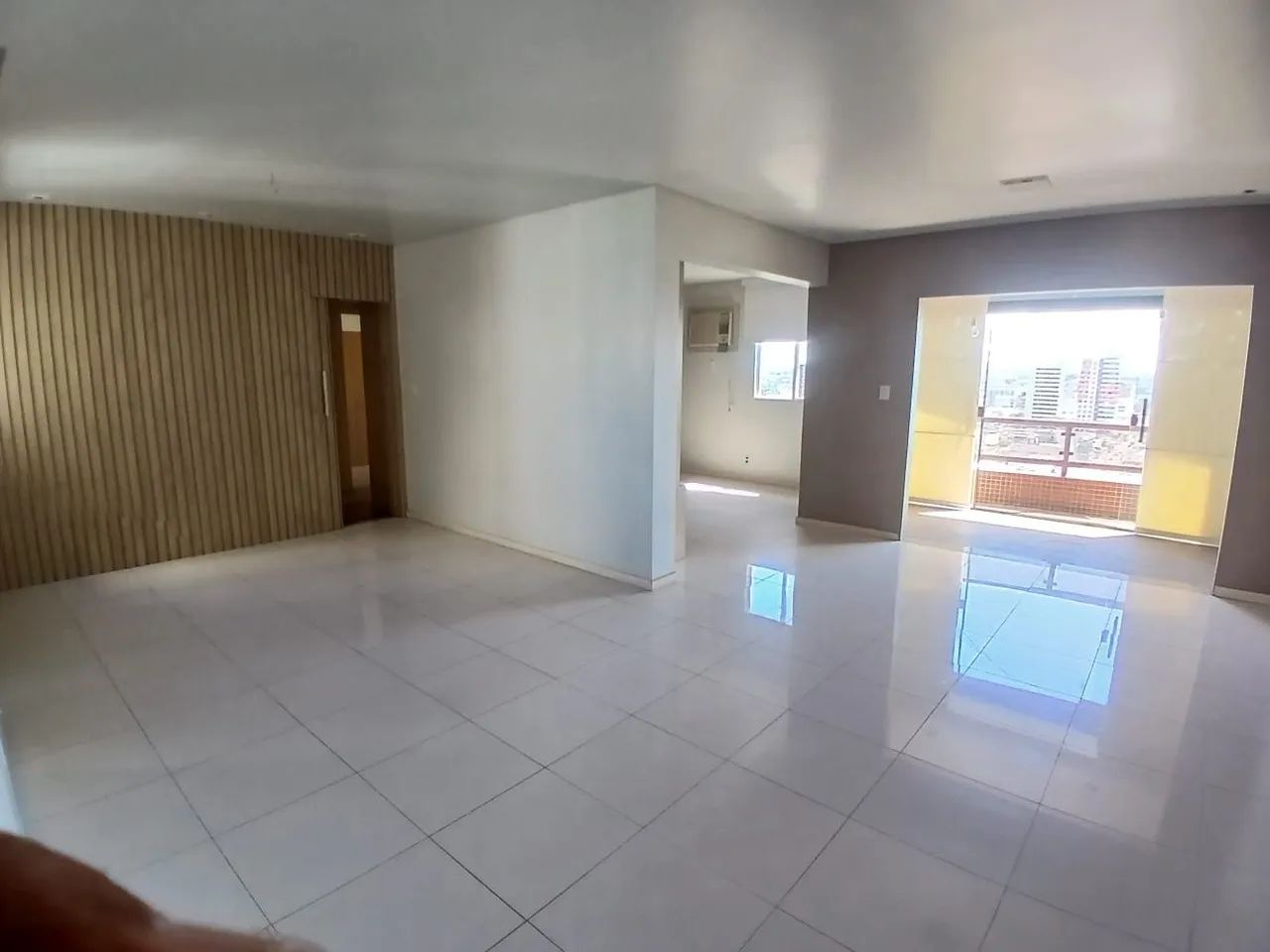 Apartamento 3 Dormitórios Alto Padrão. Adrianópolis. - Foto 2