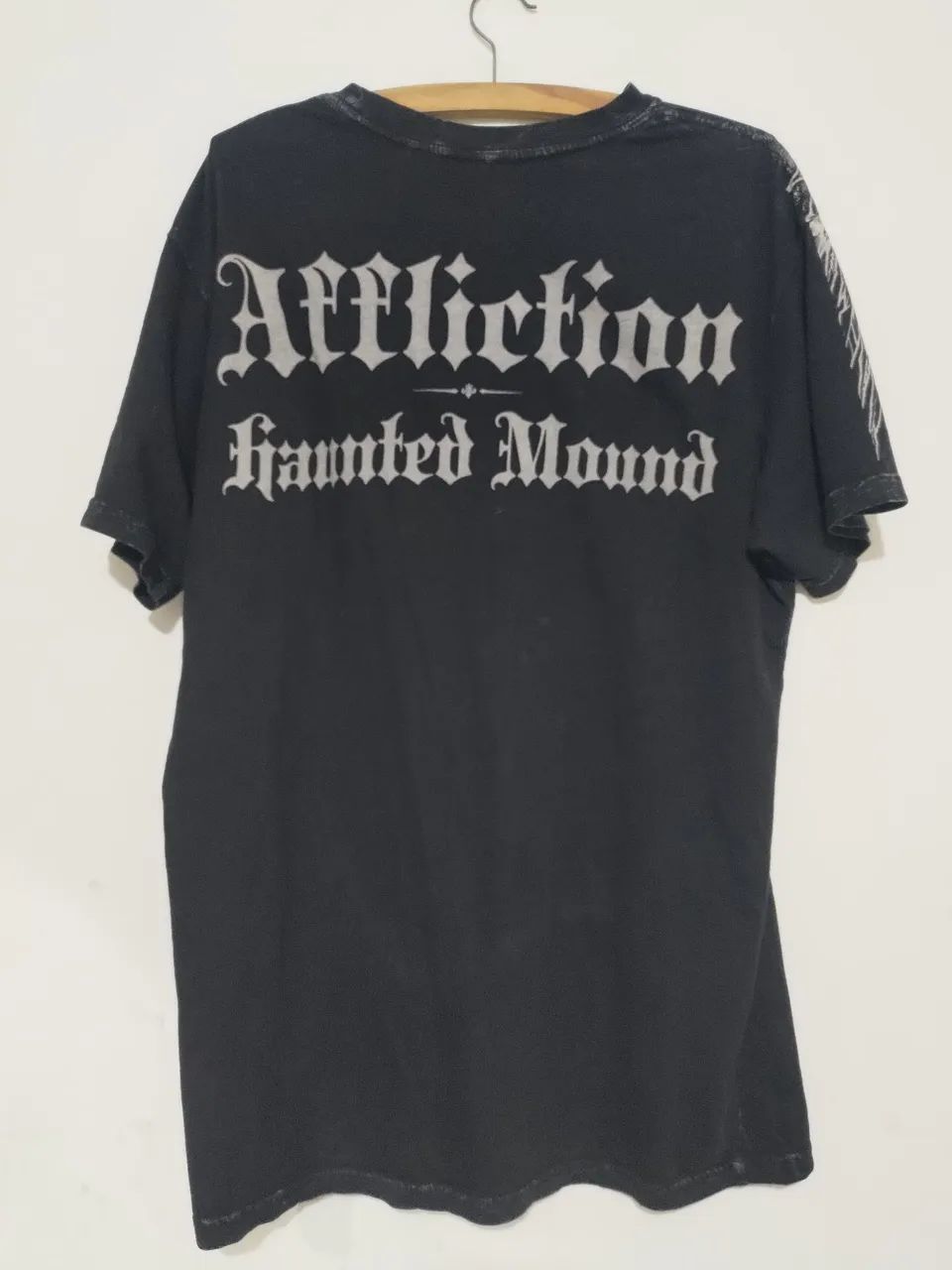 Camiseta Affliction Sematary haunted mound y2k sk8 - Foto 3